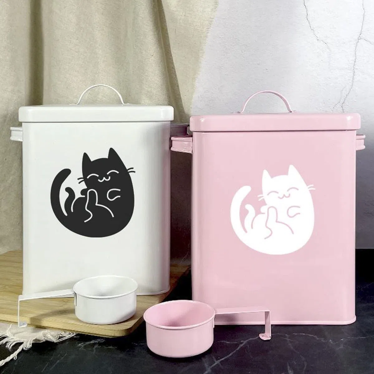 Contenitore per alimenti per cani e gatti, secchio per alimenti per animali domestici con coperchio e manico, barattolo per cibo per gatti, barili sigillati a prova di umidità, bianco