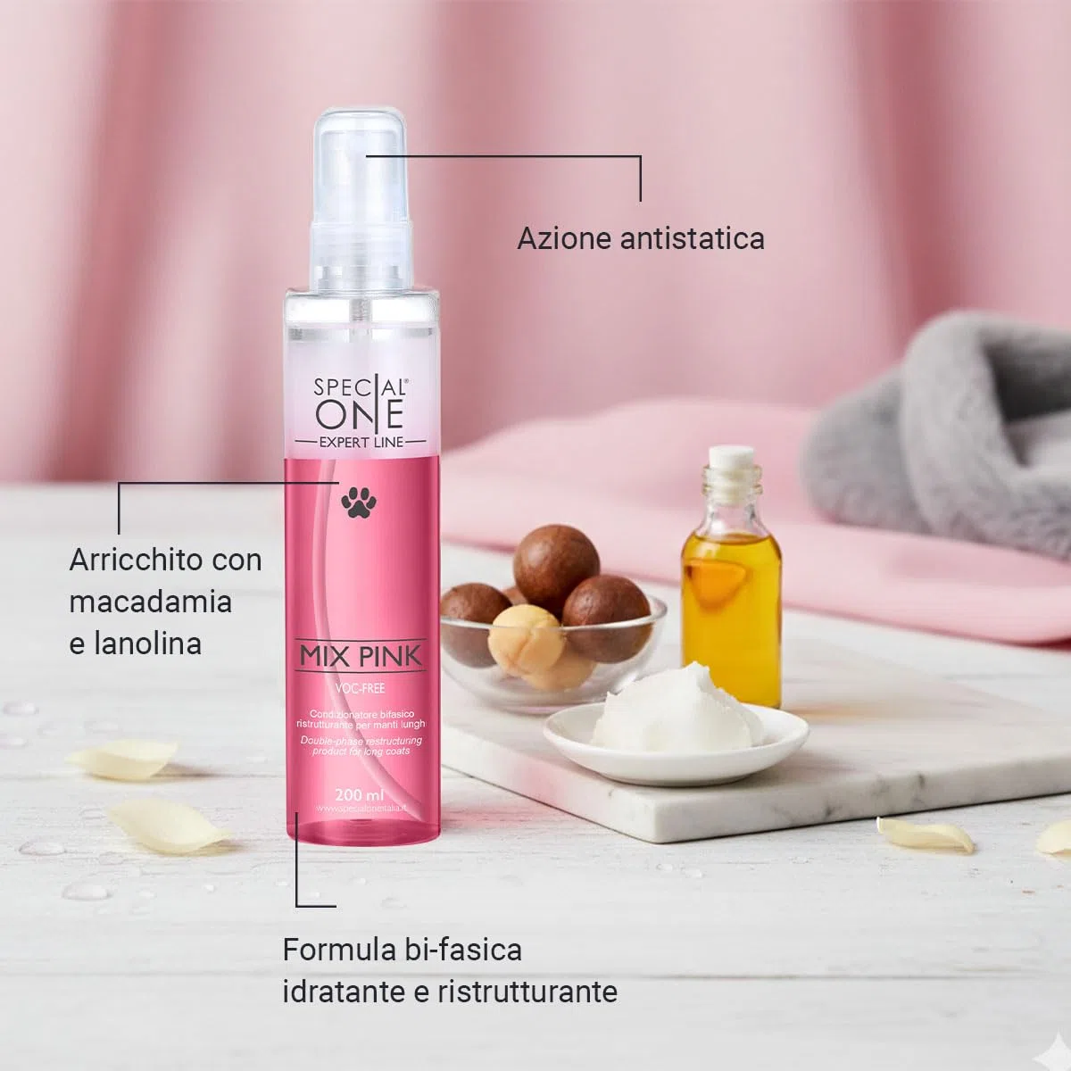 SPECIAL ONE - MIX PINK Condizionatore Bifasico Professionale - Ristrutturante Intensivo con Oli Naturali - Per Manto Setoso, Lucido e Protetto - Nutre in Profondità e Dona Brillantezza - 200 ml
