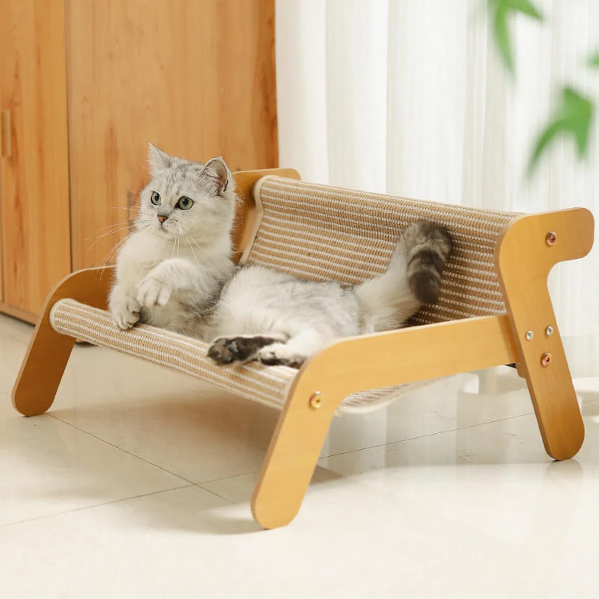 Divano tiragraffi per gatti per tutte le stagioni, rivestito in sisal, resistente ai graffi, con tappetino rinfrescante, design multifunzionale, per atrii, balconi e sale attività per gatti